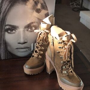 Tan Lace Up Boots with Chunky Heel and Rugged Sole